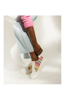 'Episode' Trainers