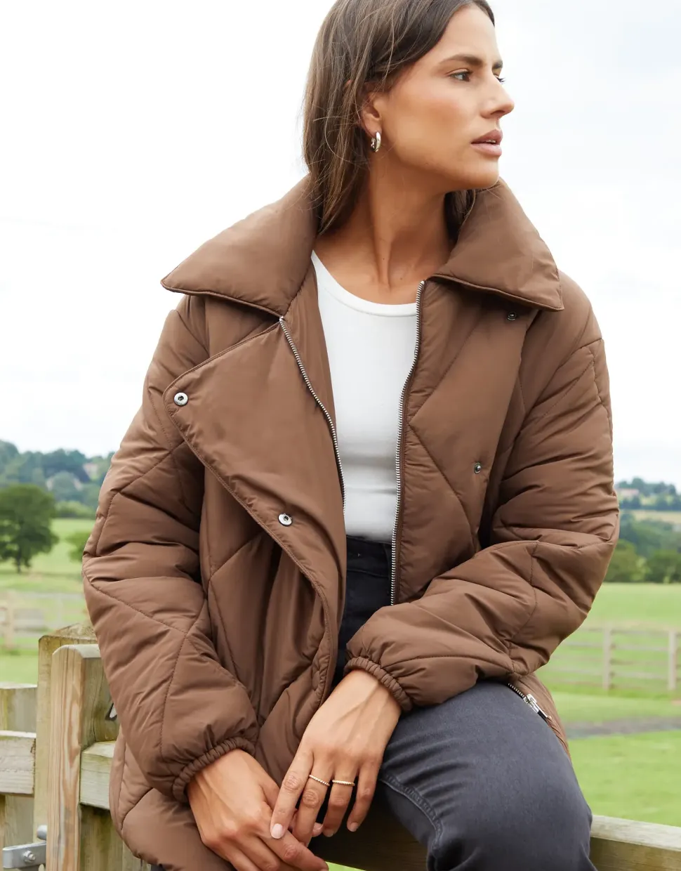 'Freya' Collared Diamond Quilted Short Jacket