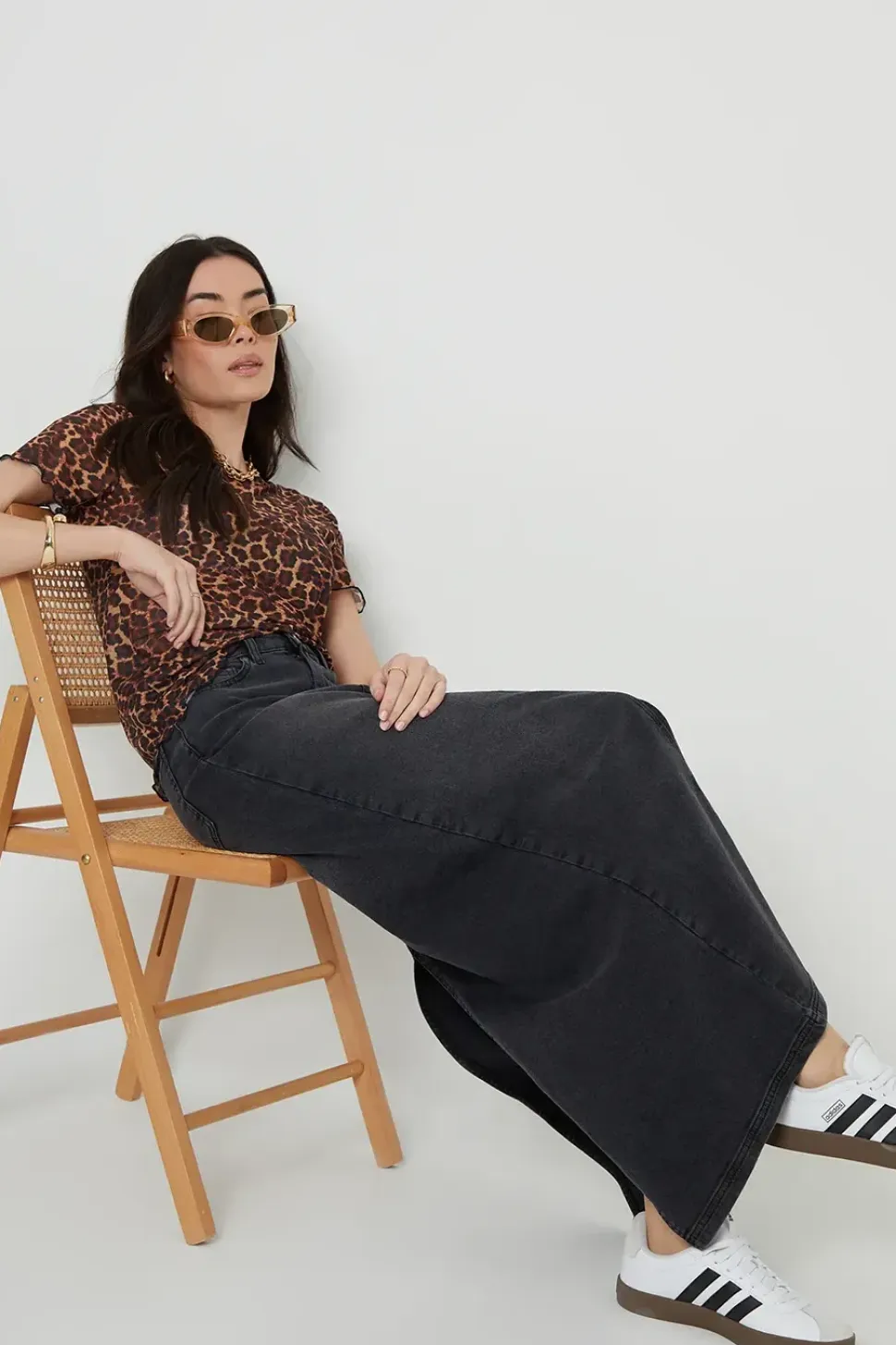 'Hibiscus' Short Sleeve Sheer Mesh T-Shirt