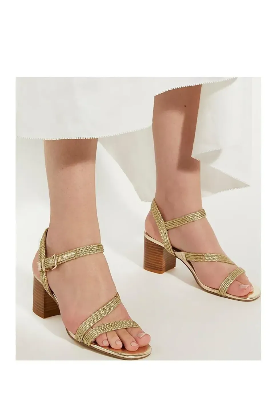 'Jelen' Sandals