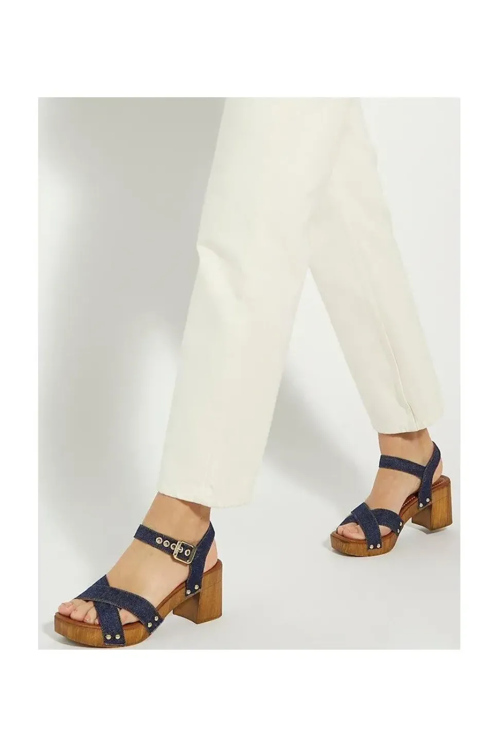 'Judies' Sandals
