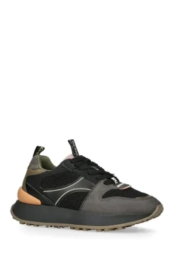 'Legend'  Trainers