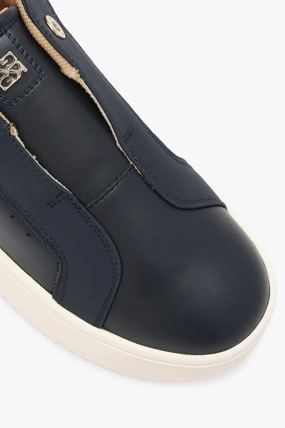 'Lighter Laceless' Trainers