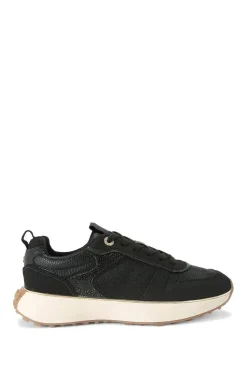 'Logan'  Trainers