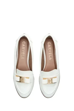 'Majesty'  Flats
