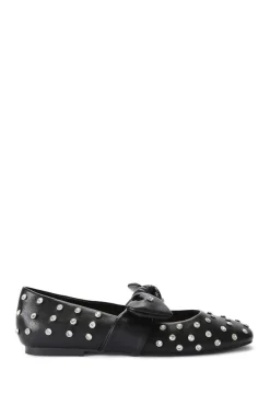 'Master Stud2' Flats