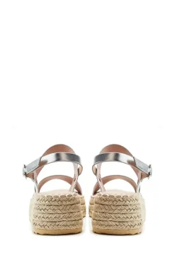 'Nashay' Porvair Flatforms