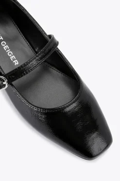 'Nina' Flats