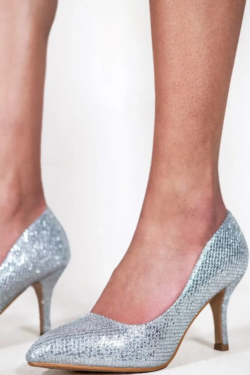 'Paola' Mid High Heel Court Pump Shoes With Pointed Toe
