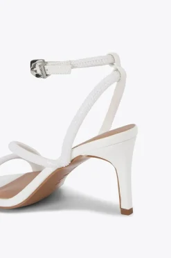 'Paparazzi Low' Heels