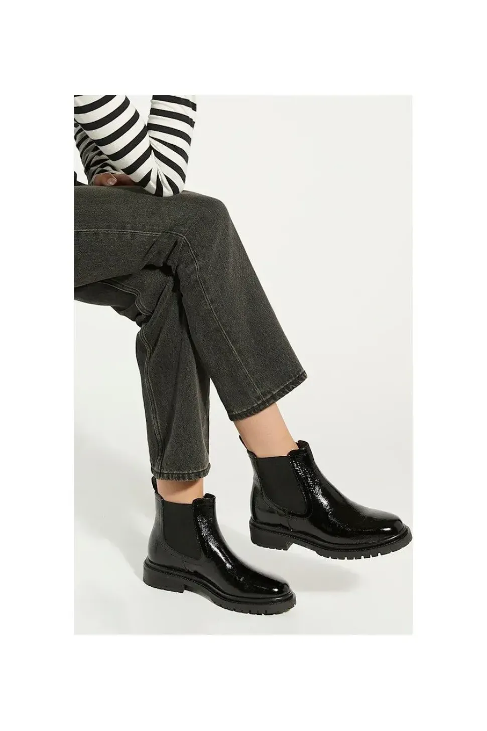 'Perceive' Leather Chelsea Boots