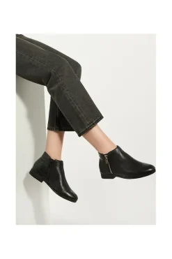 'Pond' Leather Ankle Boots