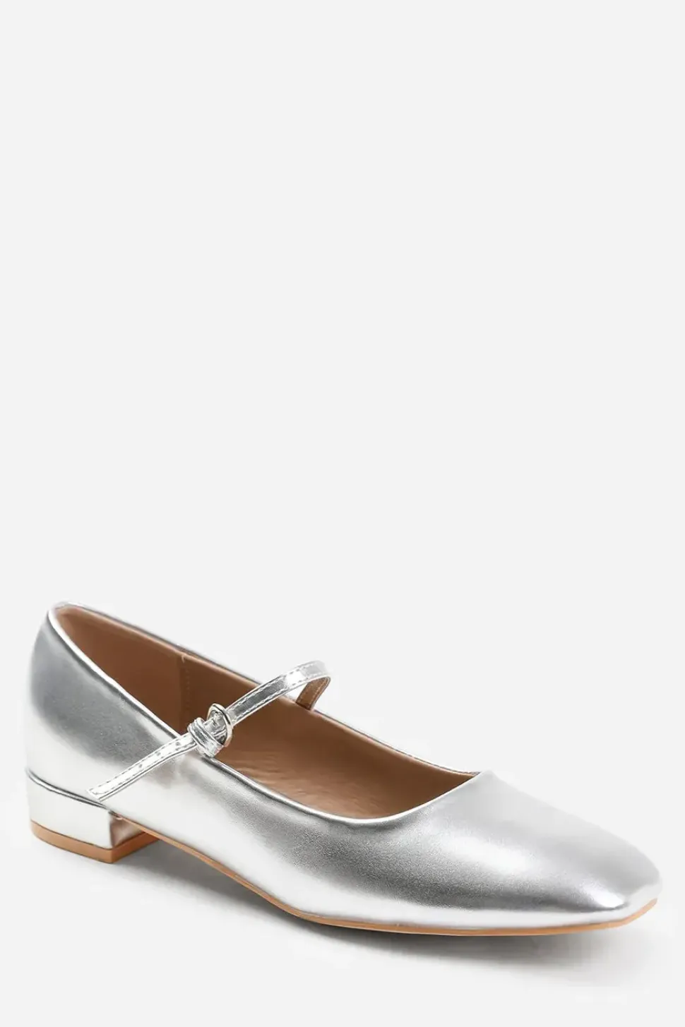 'Portugal' Low Heel With Strap And Buckle Detail