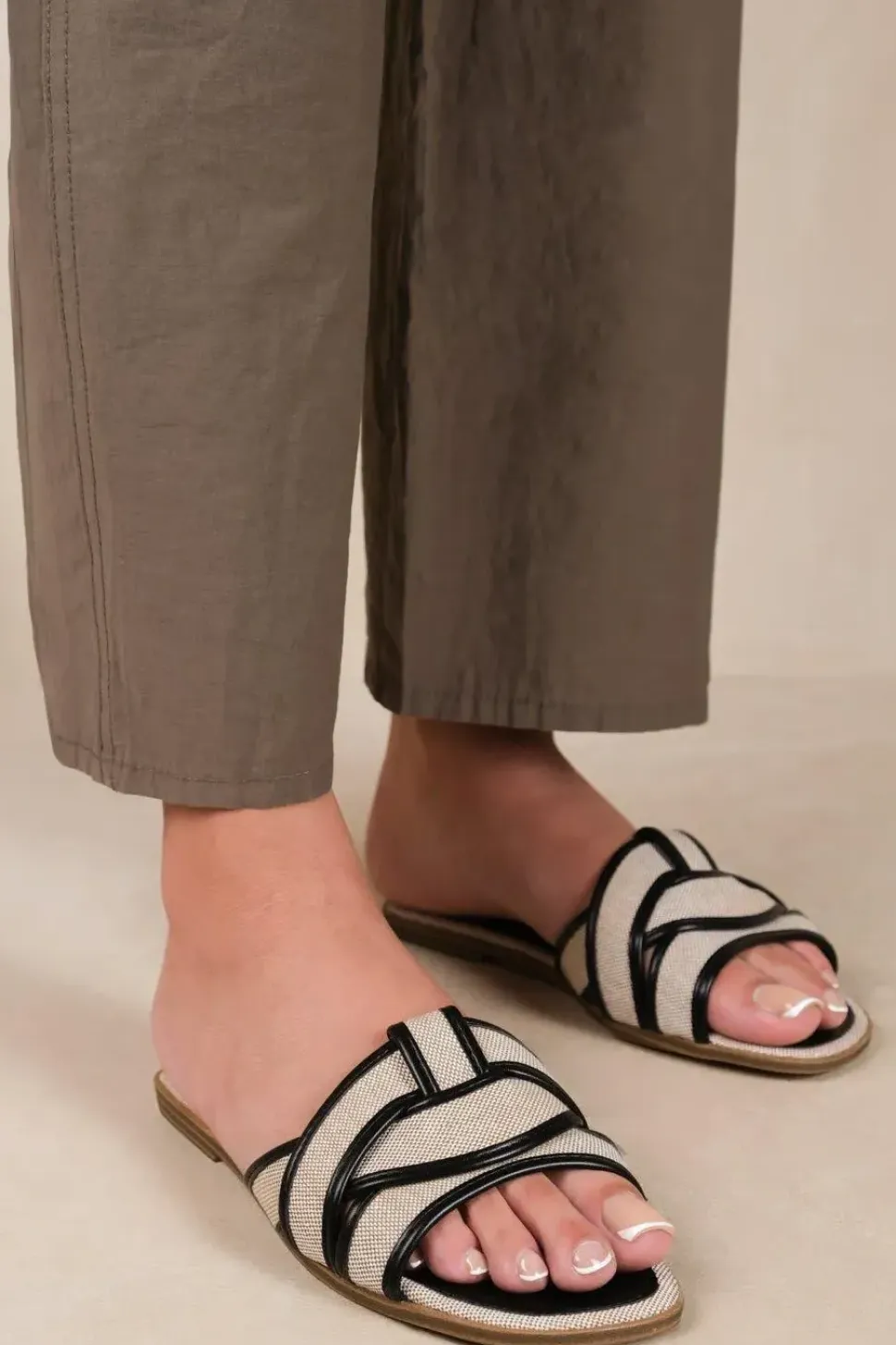 'Prague' Cross Over Strap Flat Sandals