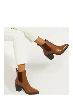 'Promising' Leather Western Boots