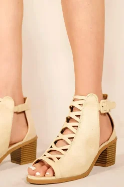 'Reydah' Mid High Block Heel Sandals With Peep Toe & Criss Cross Detail
