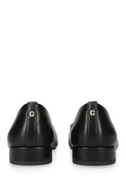 'Riviera' Flats