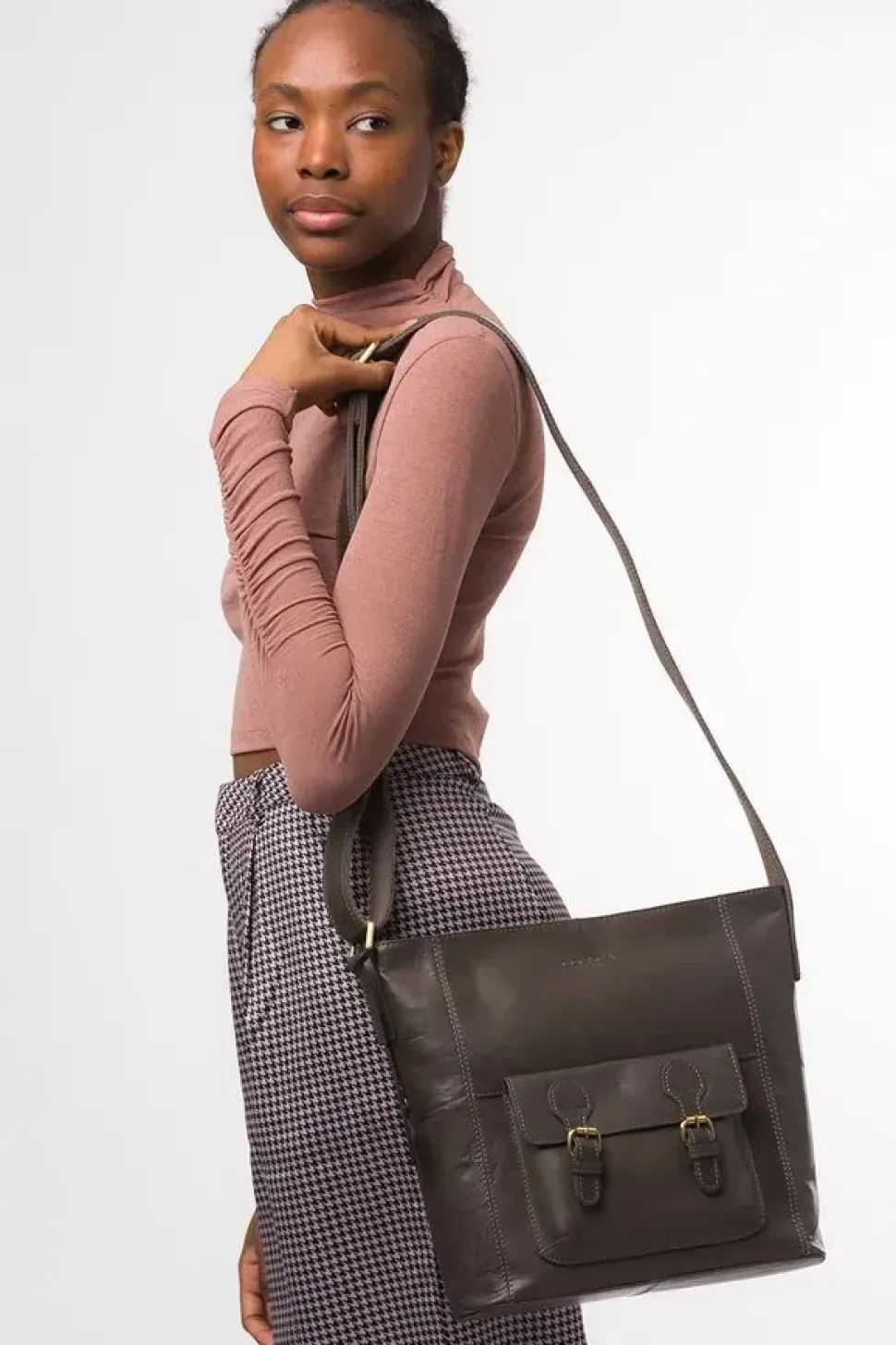 'Robyn' Leather Shoulder Bag