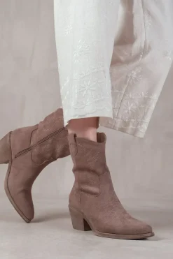 'Rodeo' Cowboy Boots With Self Color Embroidery And Size Zip