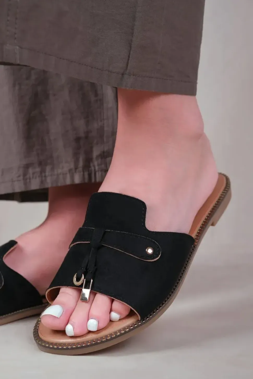 'Sandra' Fringe Trim Flat Slider Sandals