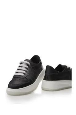 'Sh Melda' Leather Trainers
