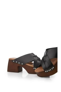 'Sh Saffron' Leather Flatforms