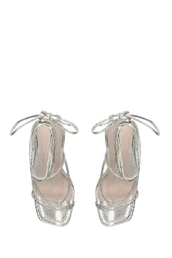 'Sydney'  Heels