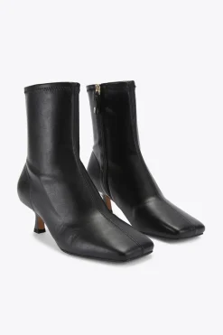 'Tact'  Boots