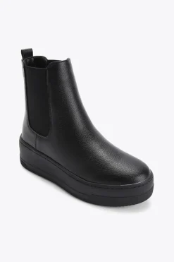 'Tanvi'  Boots
