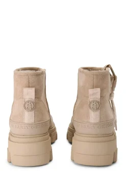 'Trekker Low Warm' Suedette Boots