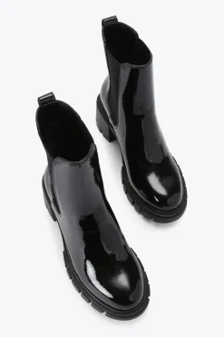 'True'  Boots