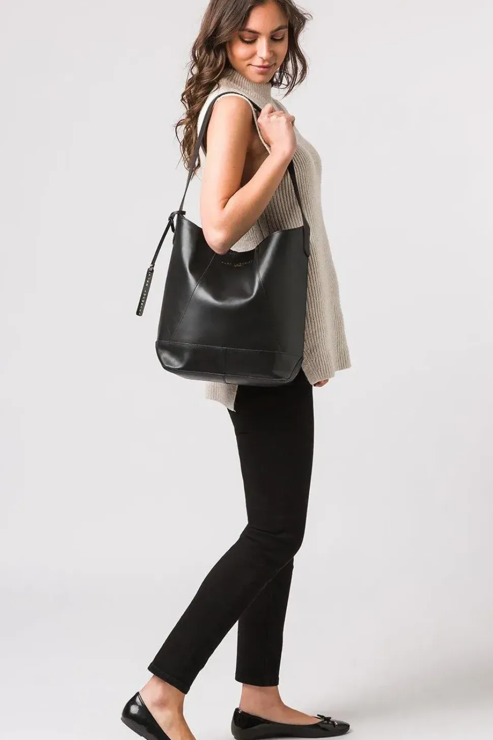 'Tunbridge' Vegetable-Tanned Leather Shoulder Bag