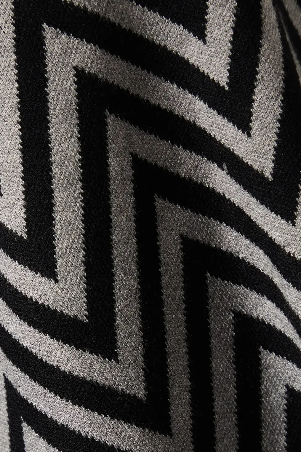 Zig Zag Contrast Colour Crew Neck Batwing Jumper